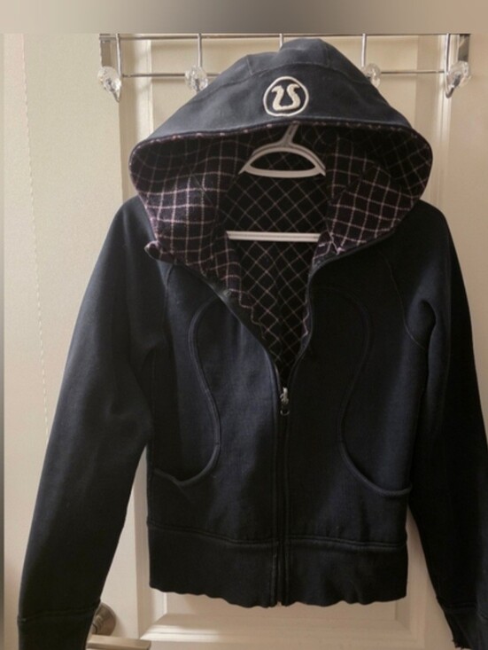 lululemon athletica Sweaters - Lululemon Scuba Hoodie